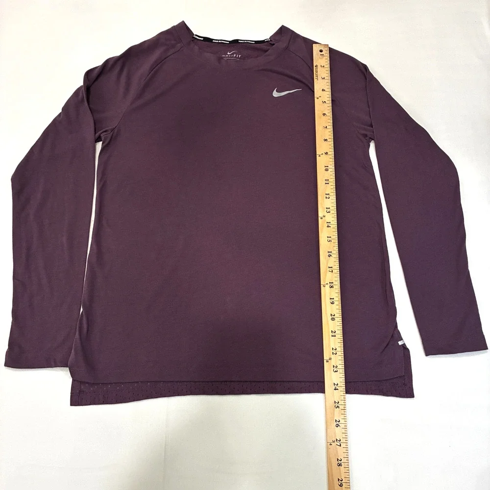 NIKE Dri-Fit Running Women's Long Slevee Shirt Size M Color Purple